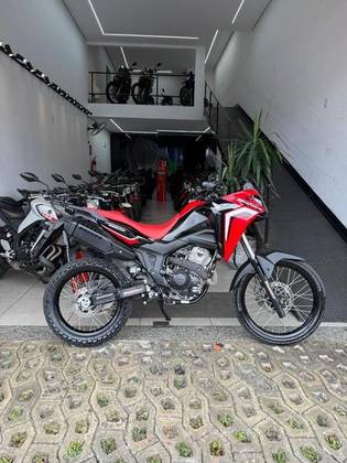 HONDA XRE 300 SAHARA RALLY 